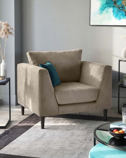 كرسي بذراعين