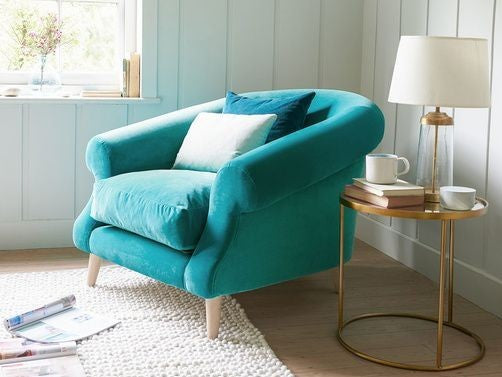 كرسي بذراعين