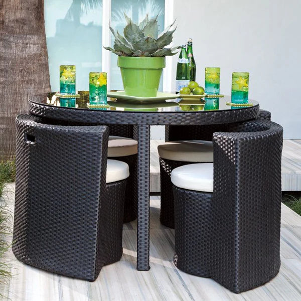 Outdoor set - table and four chairs - SHP70