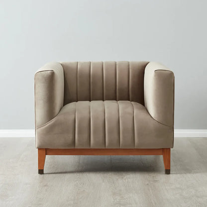 كرسي بذراعين