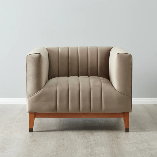 كرسي بذراعين